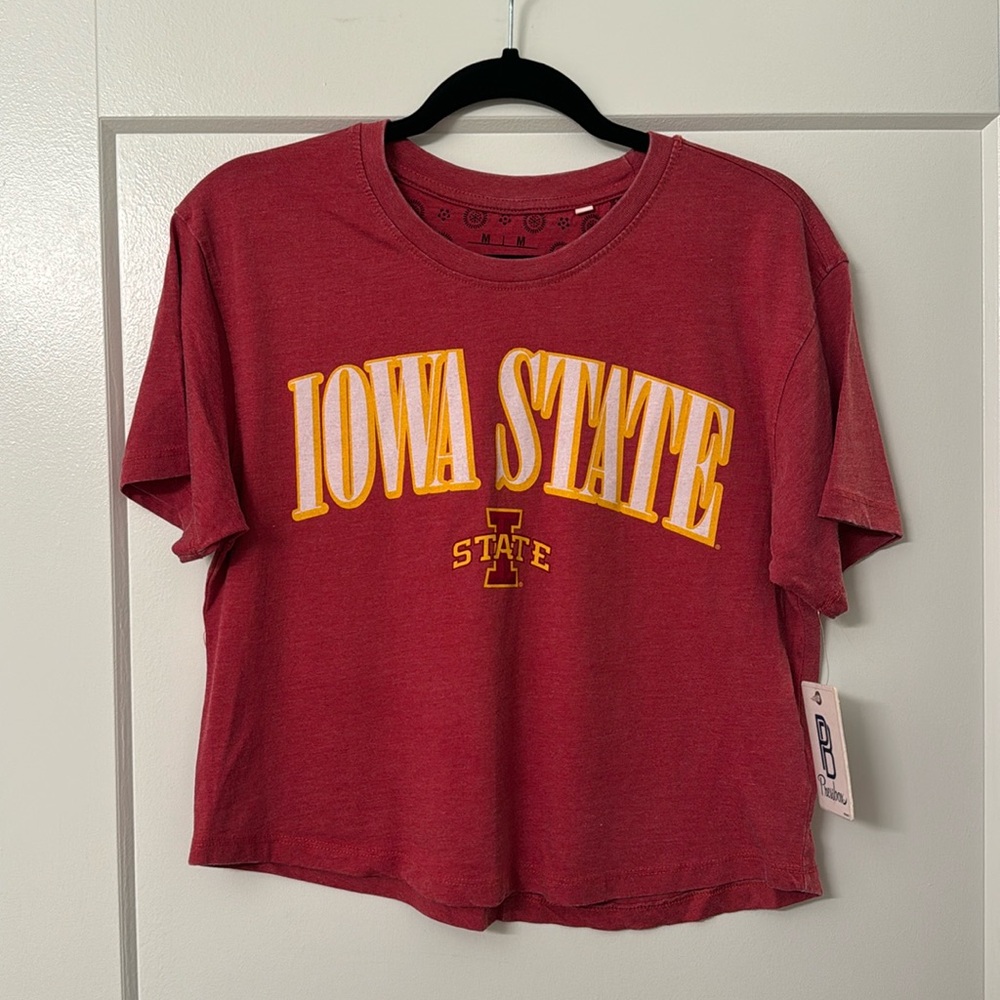 NWT Iowa State Cyclones Short Sleeve T-shirt